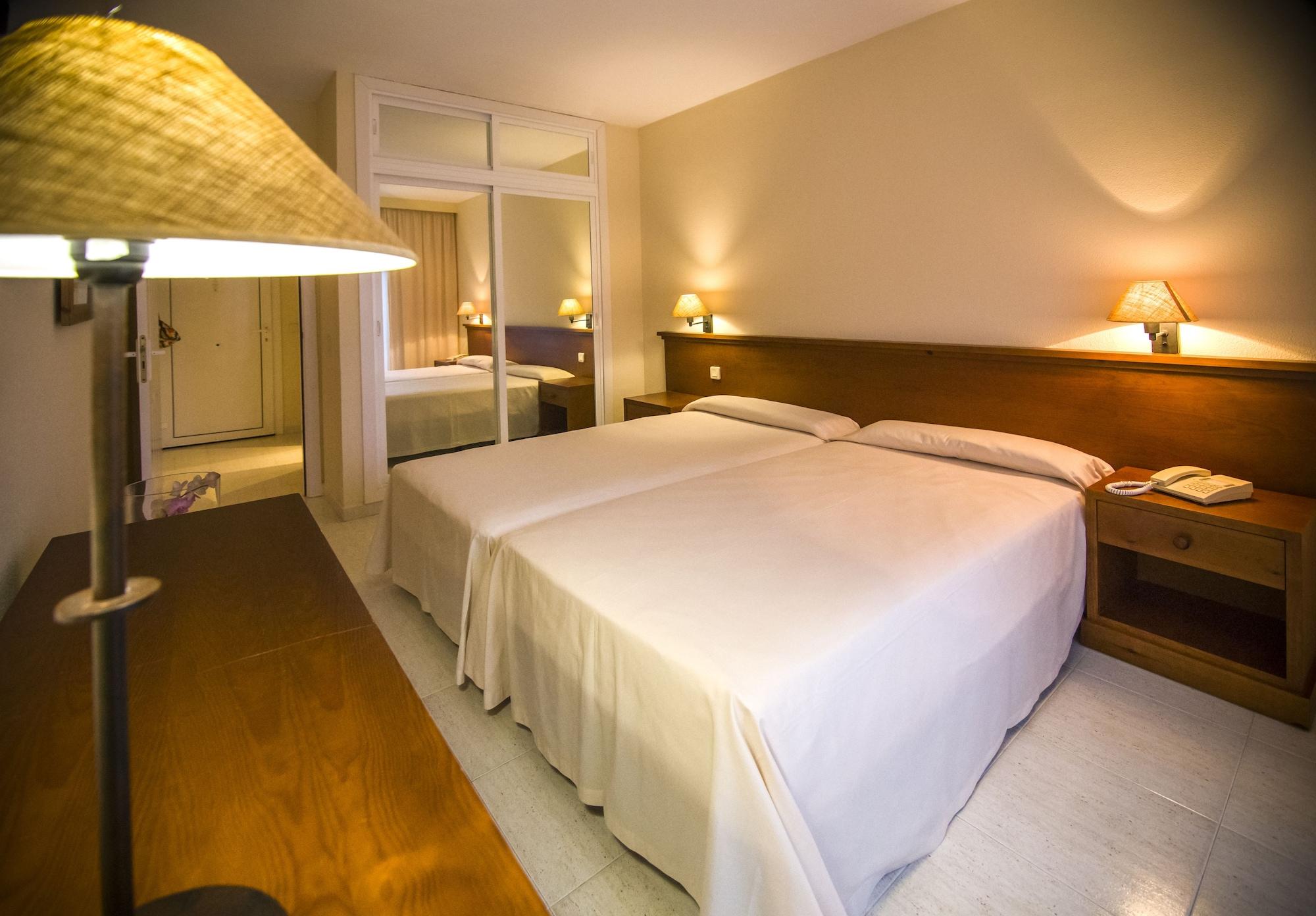 Aparthotel Las Dunas Чиклана де ла Фронтера Екстериор снимка