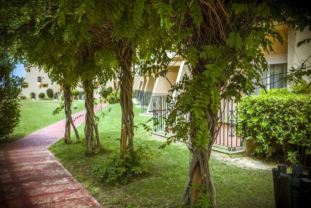 Aparthotel Las Dunas Чиклана де ла Фронтера Екстериор снимка